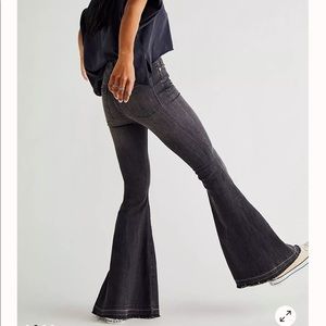 Free People High Waisted Flare Jeans sz 28